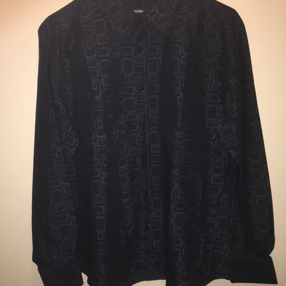 Men’s Button down - Picture 2 of 4